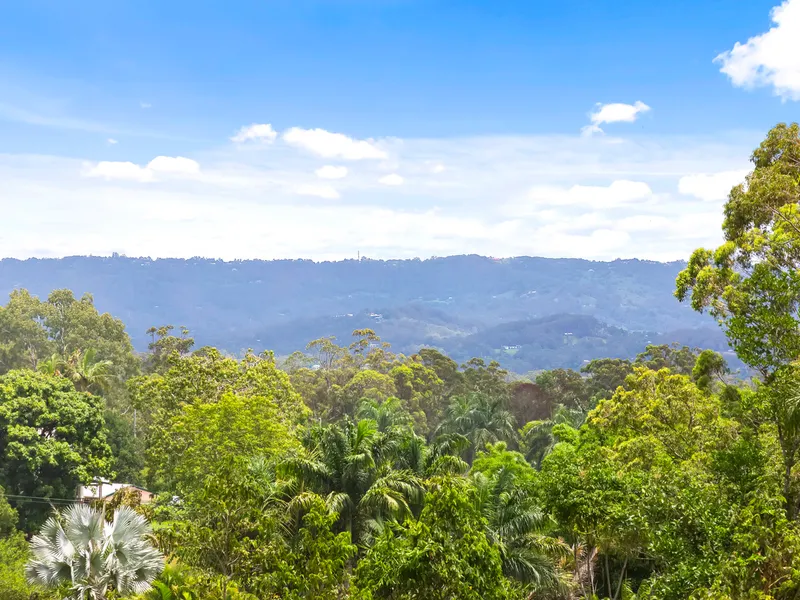 Live the acreage dream!