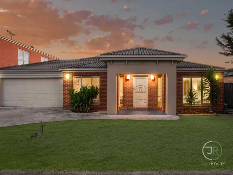 OUTSTANDING FAMILY HOME ON 681SQM!