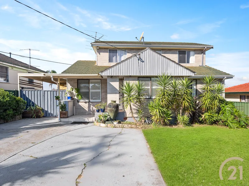 SPACIOUS DOUBLE STOREY HOME OFFERING A FANTASTIC FAMILY LIFESTYLE