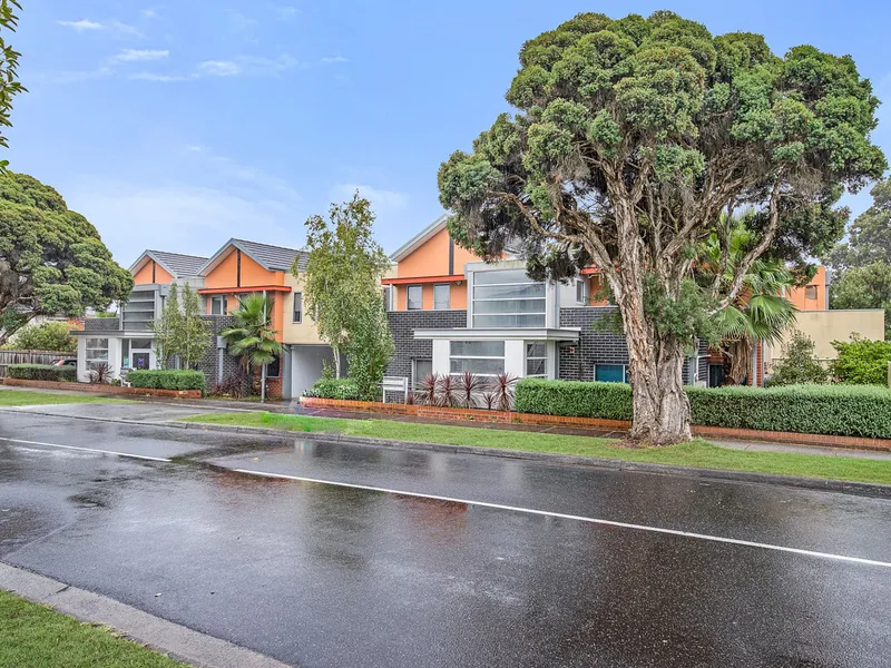 Renovated living minutes away from Deakin University