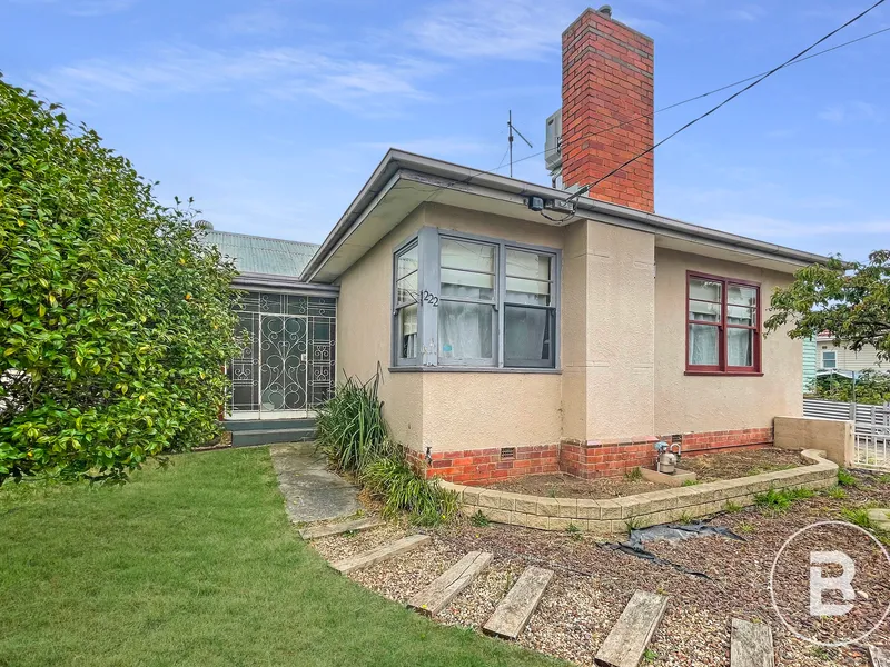 CENTRAL THREE BEDROOM HOME