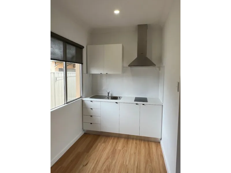 Fully Renovated Granny Flat!