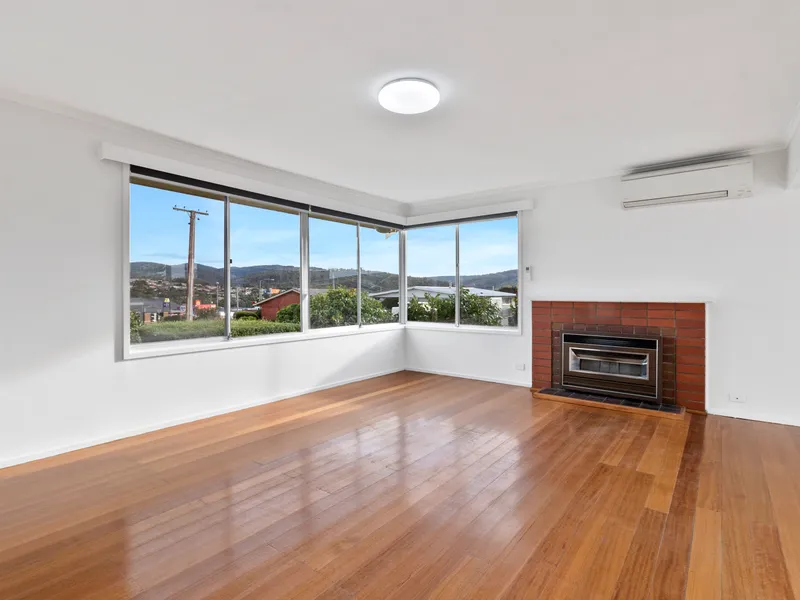 Lovely Spacious Home, Great Location