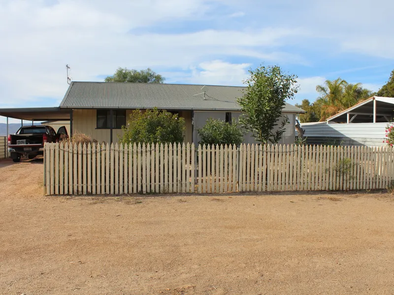 Neat Cottage with Granny Flat