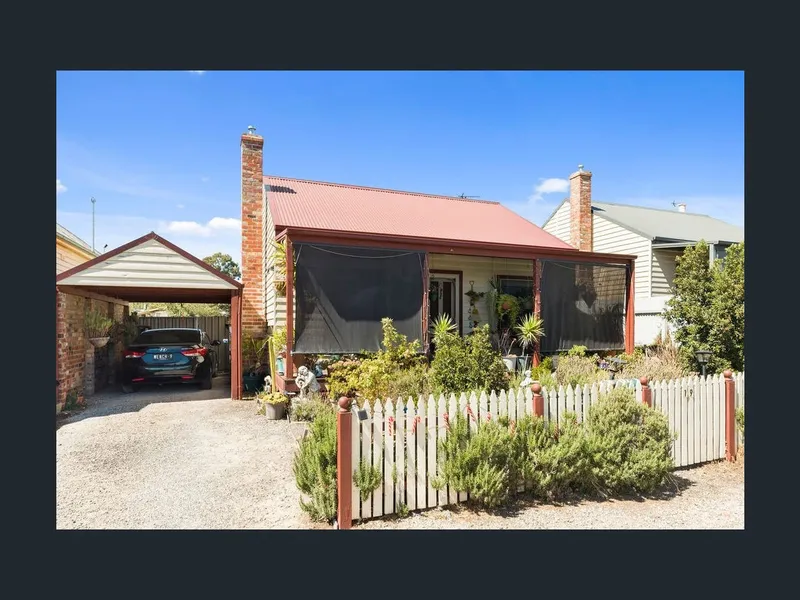 Cute Cottage in Popular Eaglehawk