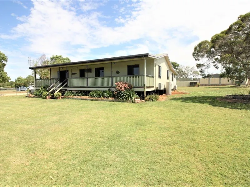 13.3 ACRES - HOME - SHED - POOL - BORE