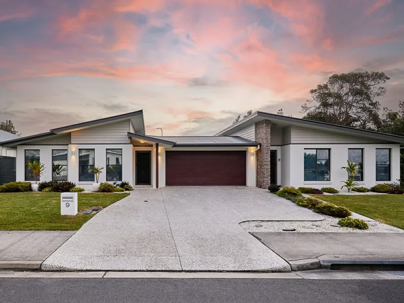 SINGLE LEVEL, PRIVATE BEACH HOUSE WITH DUAL LIVING!