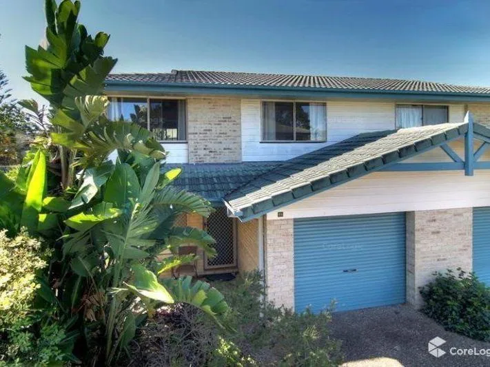 QUALITY VALUE TOWNHOUSE TO LIVE IN OR INVEST