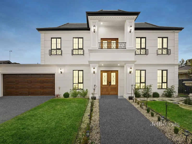 Ultimate Luxury Living in Glen Waverley’s Premier Pocket