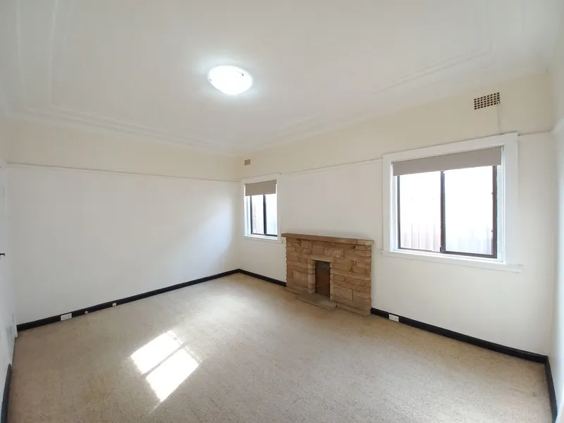 Well Presented 4 Bedroom Family Home