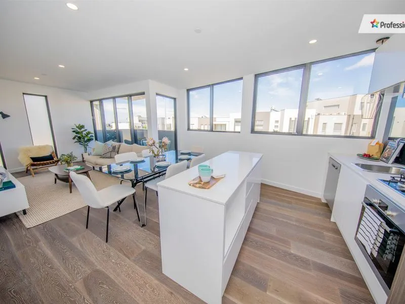 BOUTIQUE APARTMENT CLOSE TO SHOPS AND LAKE