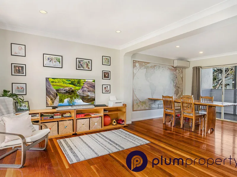 Spacious and air-conditioned Taringa townhouse!