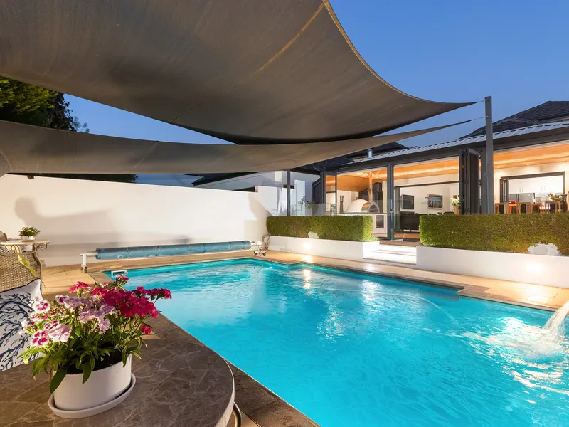 MODERN & VERY SPACIOUS HOME