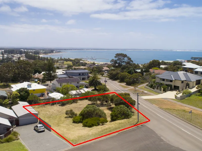 West Beach Location with Vistas to build for!
