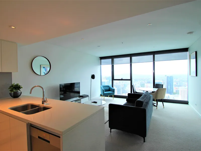 Contemporary Furnished Three Bedroom Apartment with Brisbane River & City Views!