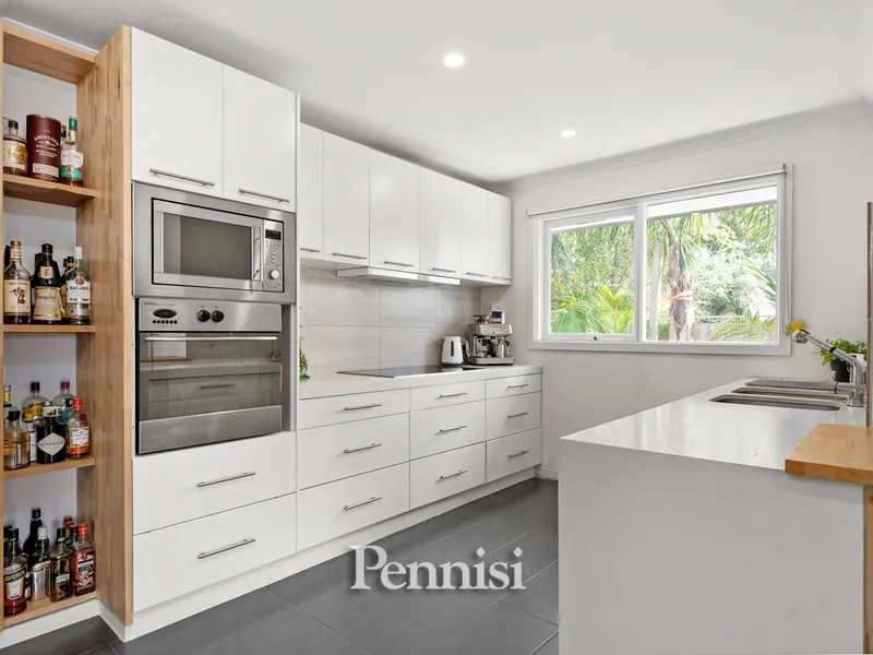 FOR LEASE BY PENNISI