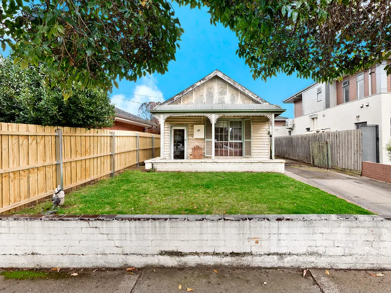 ‘Historic Charm on Millers’