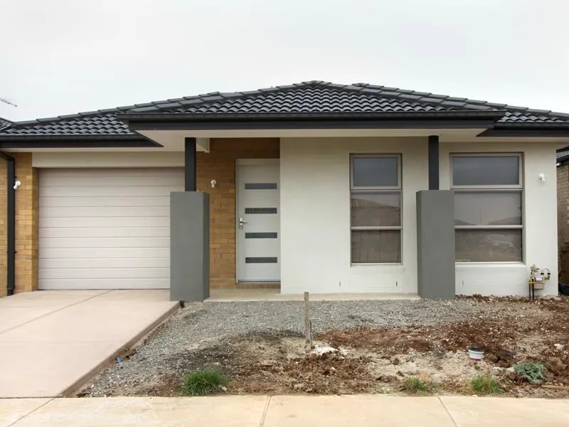 Good sized home in popular Truganina location