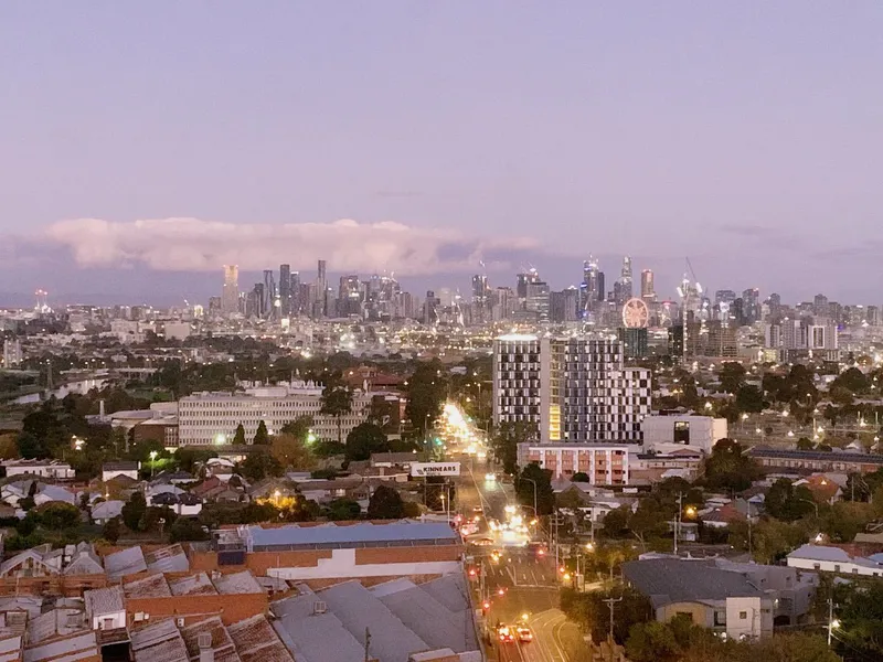 904/188 Ballarat Road, Footscray VIC 3011 ***Special Deal & Rental Guarantee***