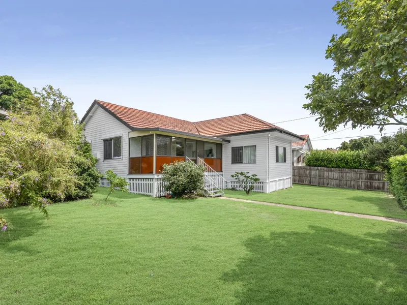 Family Home in Quiet Street