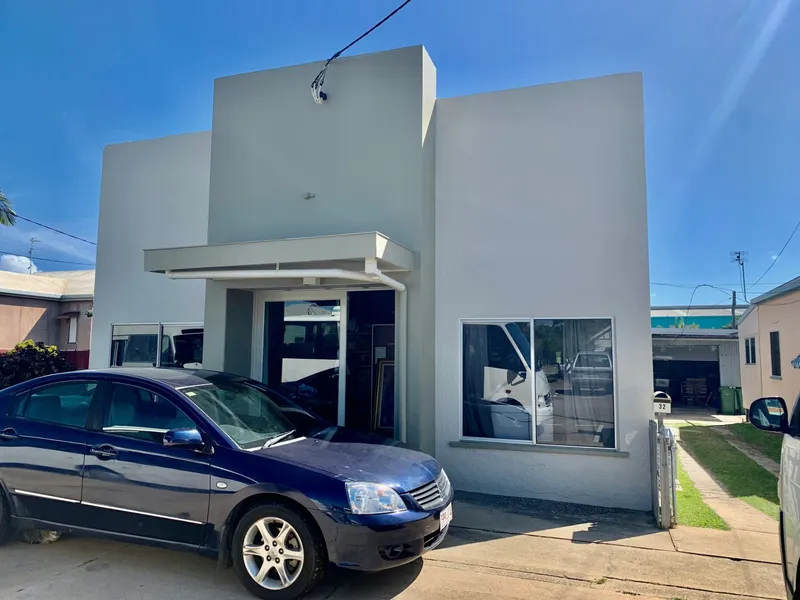 Unique 2 Residential Dwellings,1 Shop CBD $299,000.