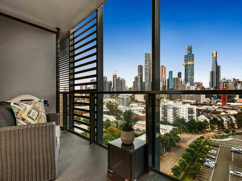 Stunning ‘Guilfoyle’ Luxury with Breath-taking City Views