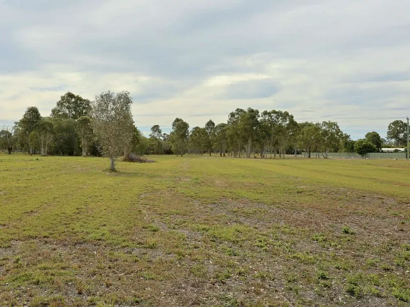 PRIME ACREAGE BLOCKS JUST 15 MINS TO TOWN FROM 5400m2