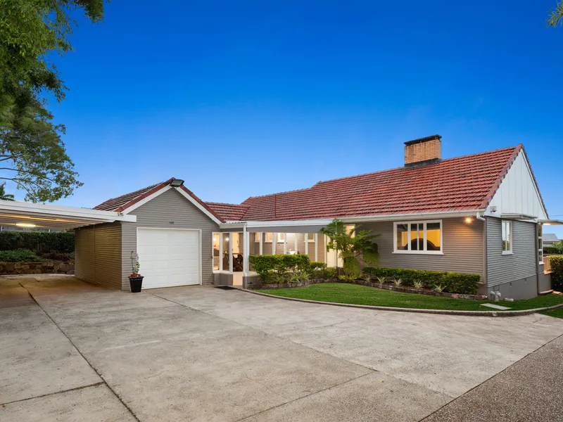 SURPRISINGLY QUIET |  SINGLE LEVEL LIVING | OPPORTUNITIES GALORE 