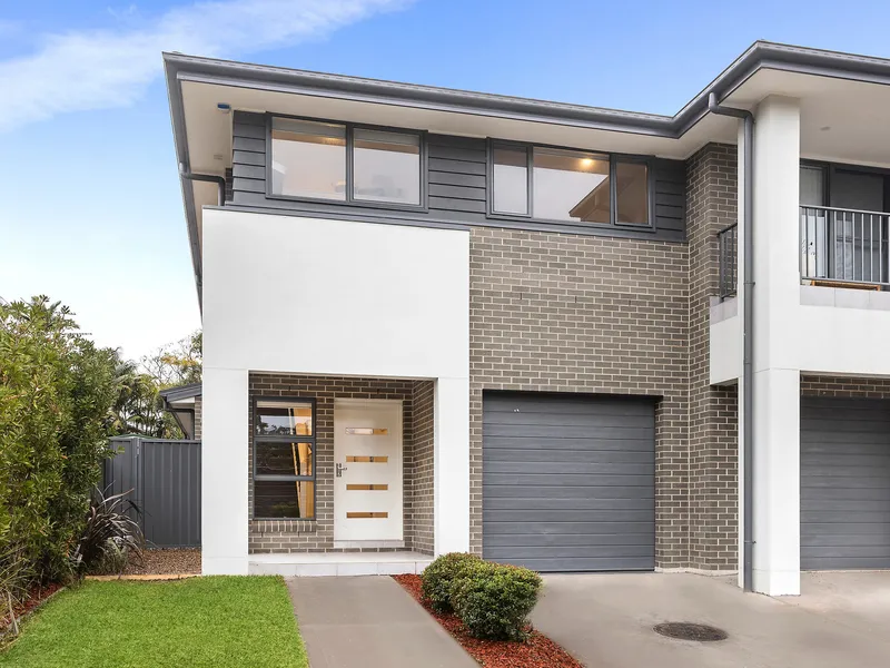 Contemporary Convenience *Garden, lawn and pool maintenance is included