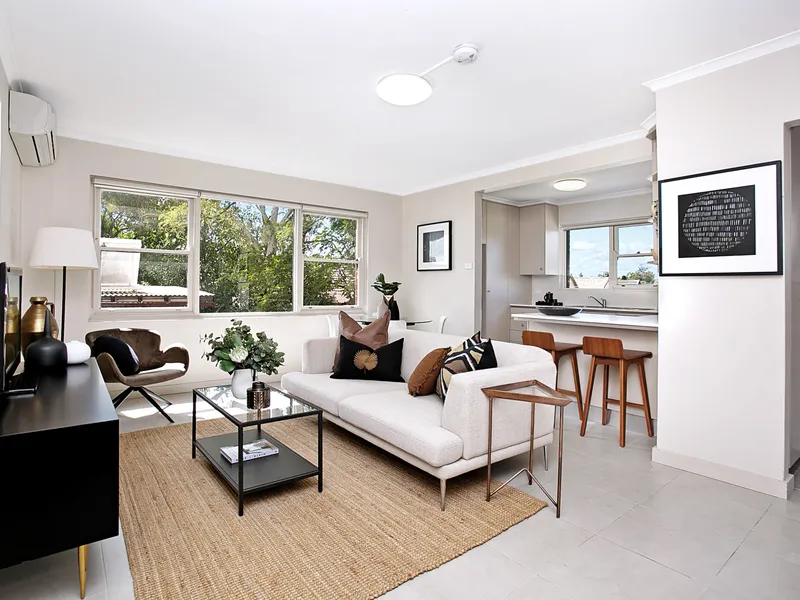 Modern two-bedroom apartment close to transport