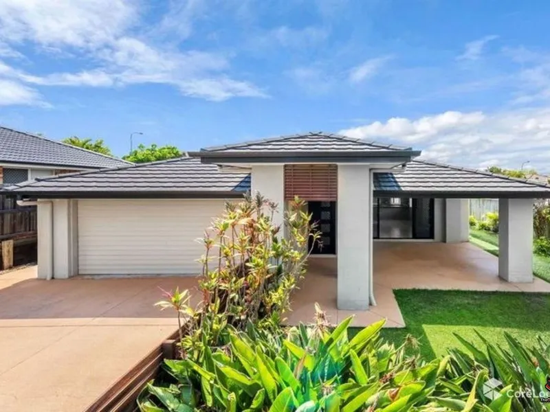 Tiles and Hybrid floor spacious lowset home, Close to all amenities.