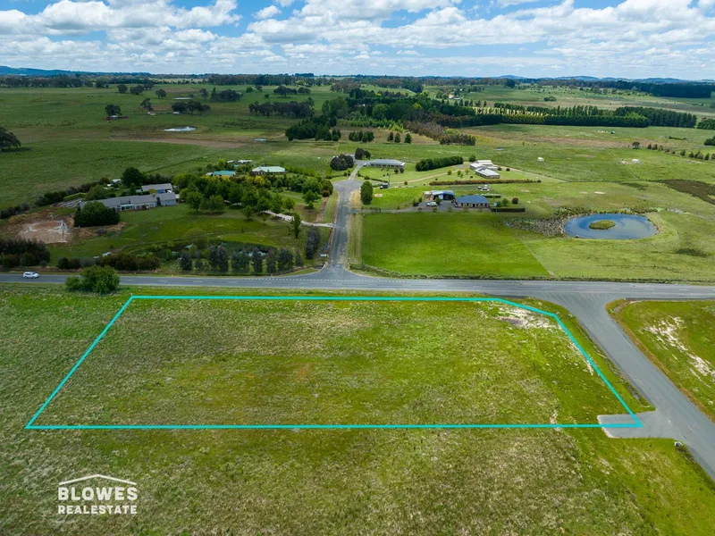 5 ACRES CLOSE TO MILLTHORPE
