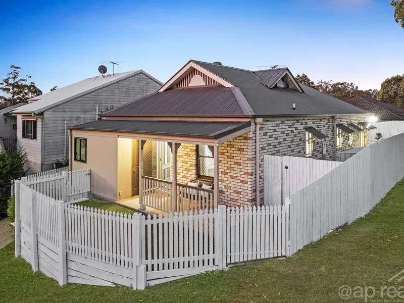 CHARMING HOME IN PRIME LOCATION