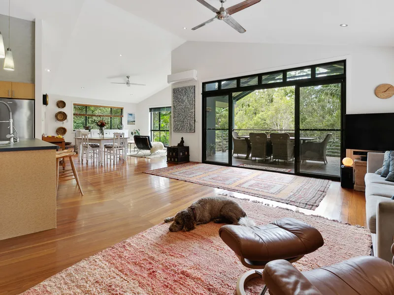 Architectural Home - Private Bush Backdrop - Suffolk Park