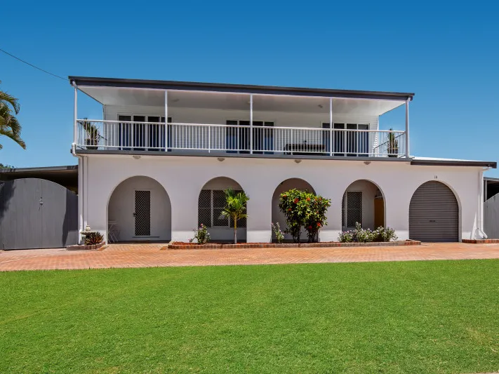 BEACHFRONT LIVING IN THE CITY