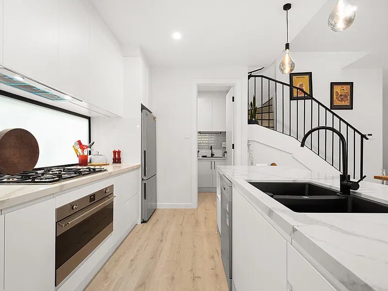 Beautiful modern family home available for rent!