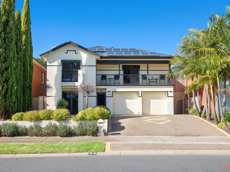 The ultimate family estate adjacent Reuben Park, reserve and lakes.