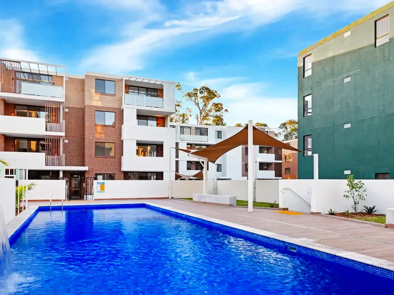 Spacious 2 Bedroom 2 bathroom Apartment with a Car space - Available 29 July 2022