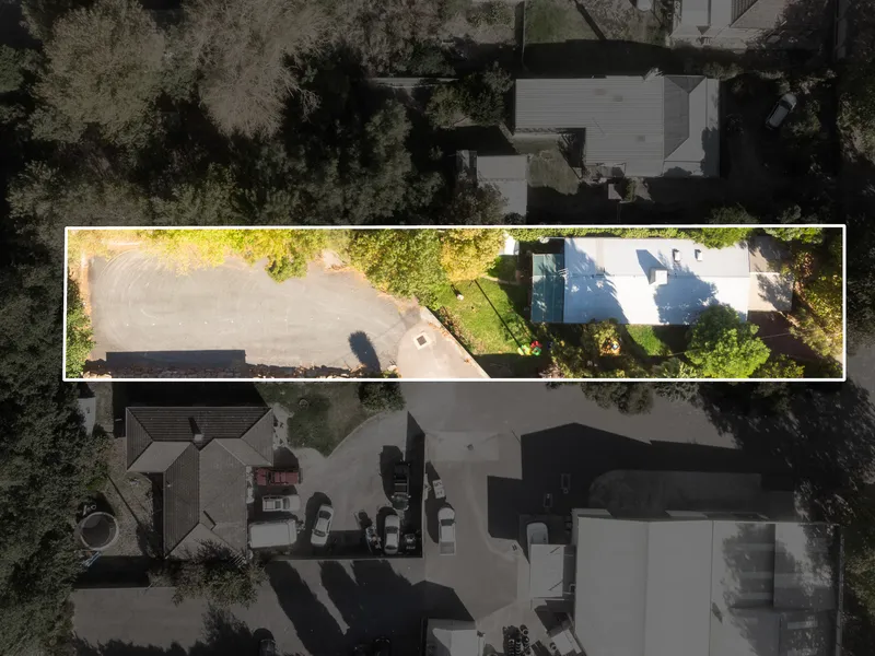 Town Centre Location with Business Potential on 1646m2 Allotment