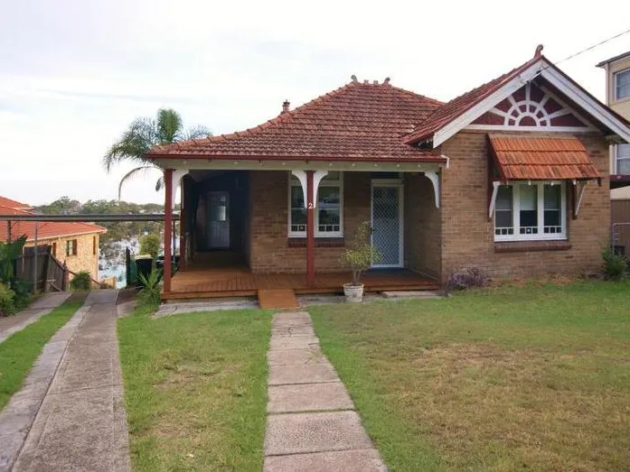 Generous size 3 bedrooms Family Home