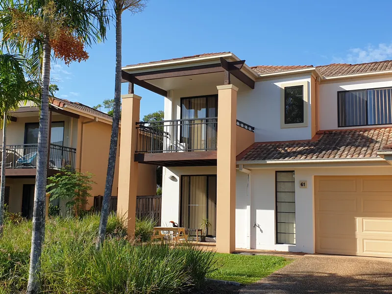 Beautiful Gold Coast Villa in a Prime Location,  Excellent investment with stable Tenants in place,  Enjoy an instant income and a bright future. 