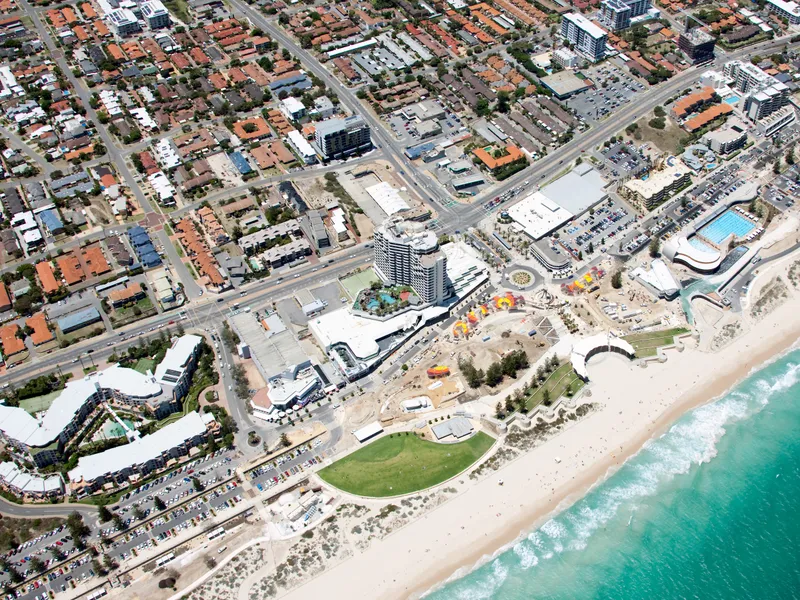 2023sqm Zoned MIXED USE 8-12 STOREY REDEVELOPMENT Site. 40m front. Ocean Views, LOCATION +Established Suburb +$120M has been spent on the Beachfront!