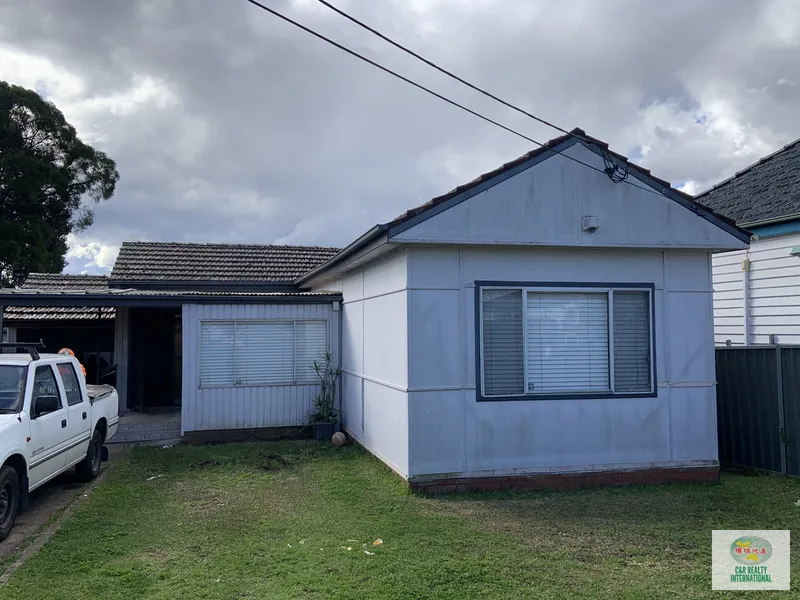 NEWLY RENOVATED - 4 Bedrooms House in Merrylands