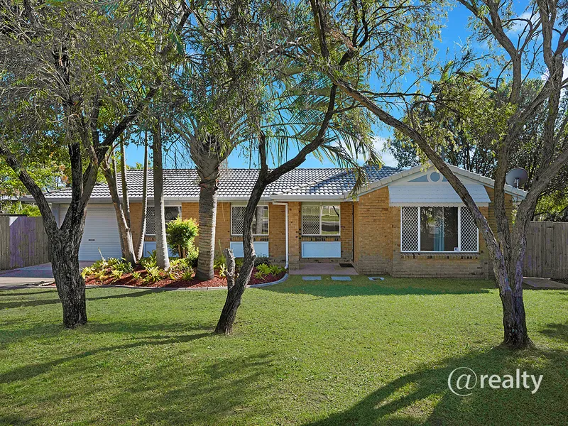 Charming Family Home in the Heart of Richlands!! beautiful Corner House for Sale in Richlands: 554 sqm,