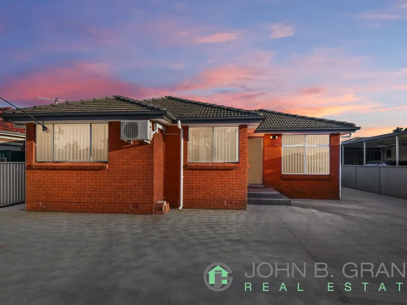 MODERN CONTEMORARY LIVING AND CONVENIENCE!