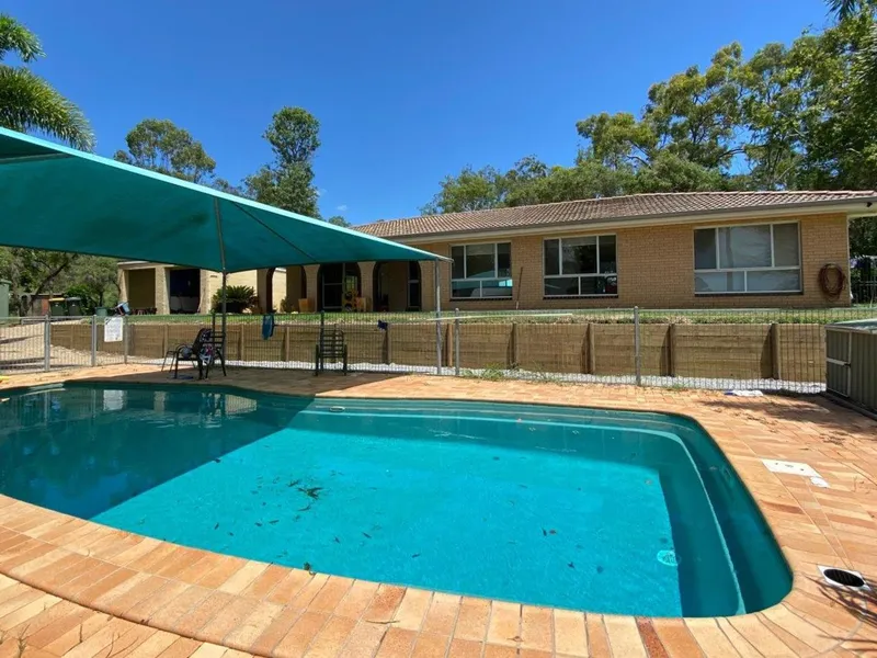 Neat and tidy quality brick 4 bedroom family home in a great location in Wurdong Heights. 