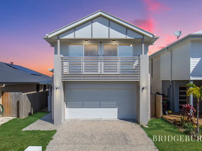 DOUBLE STOREY FAMILY HOME IN THE HEART OF CAPESTONE WITH SPACE FOR A POOL OR A TRAMPOLINE