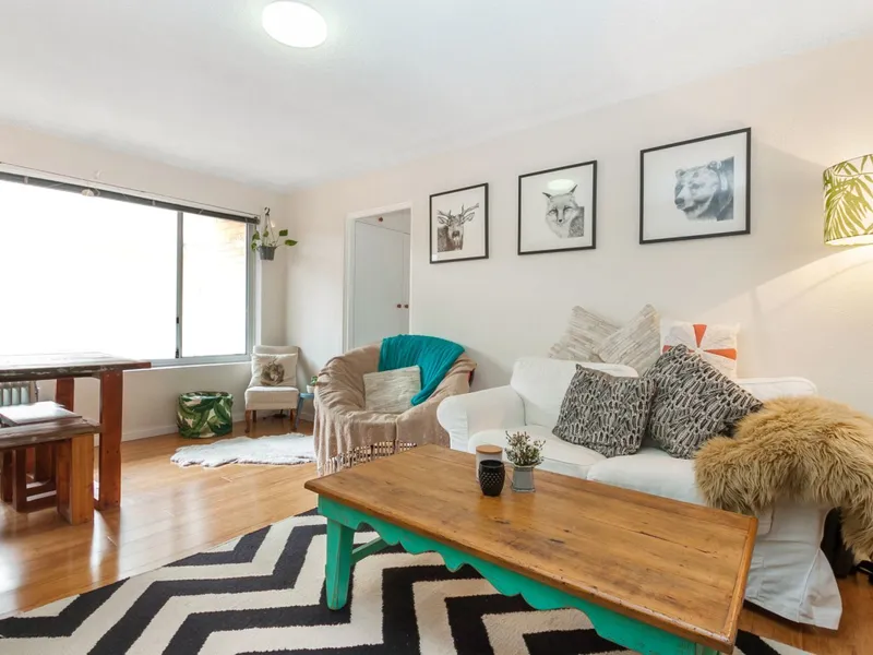 Chic coast apartment