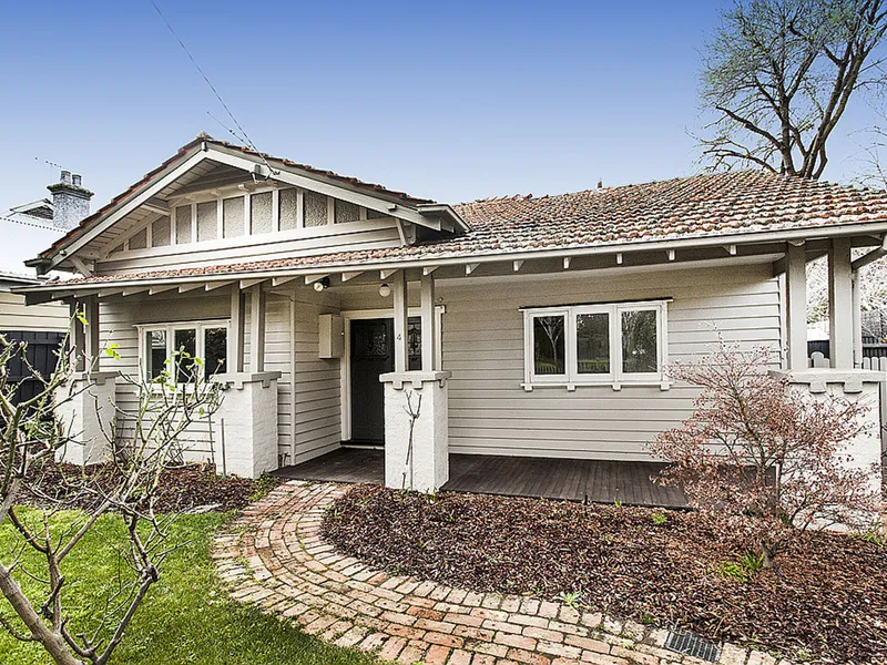 Welcome to Canterbury - Gardening Included