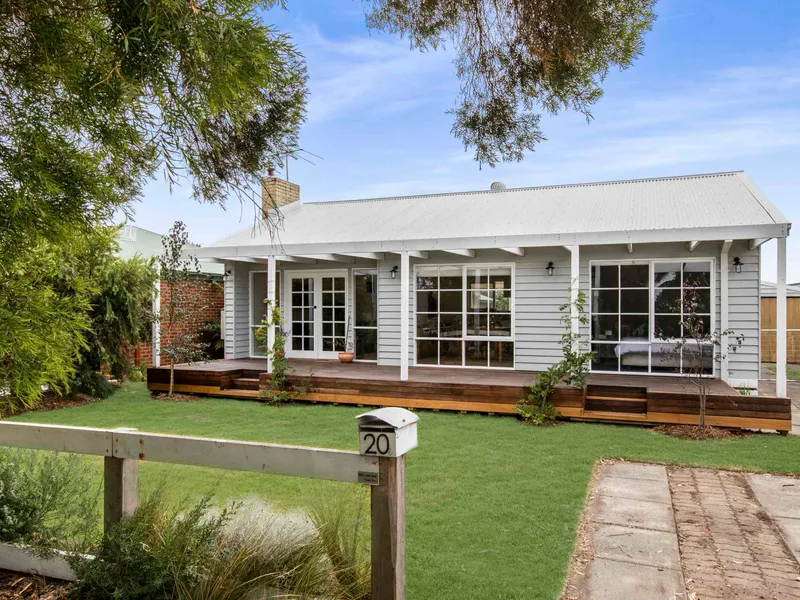 NEWLY RENOVATED DELIGHT!